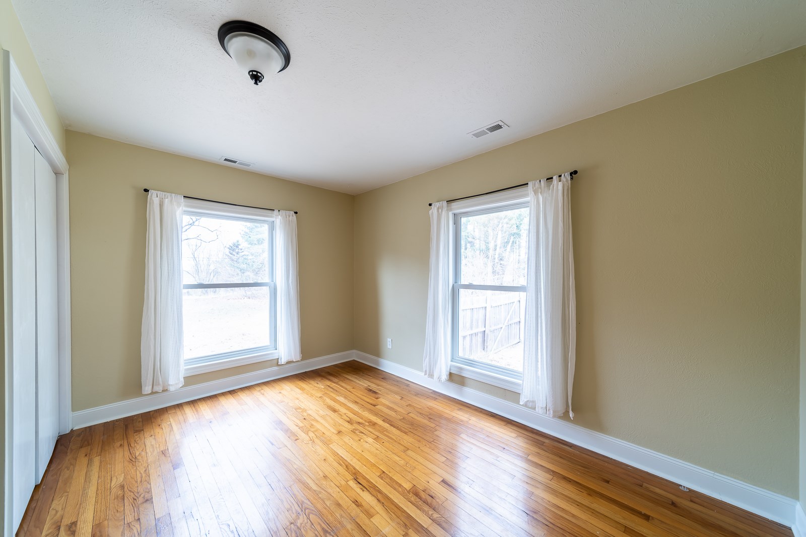 56198 Quince Road South Bend, IN 46619 - Photo 15 of 24 Gallery Image 15