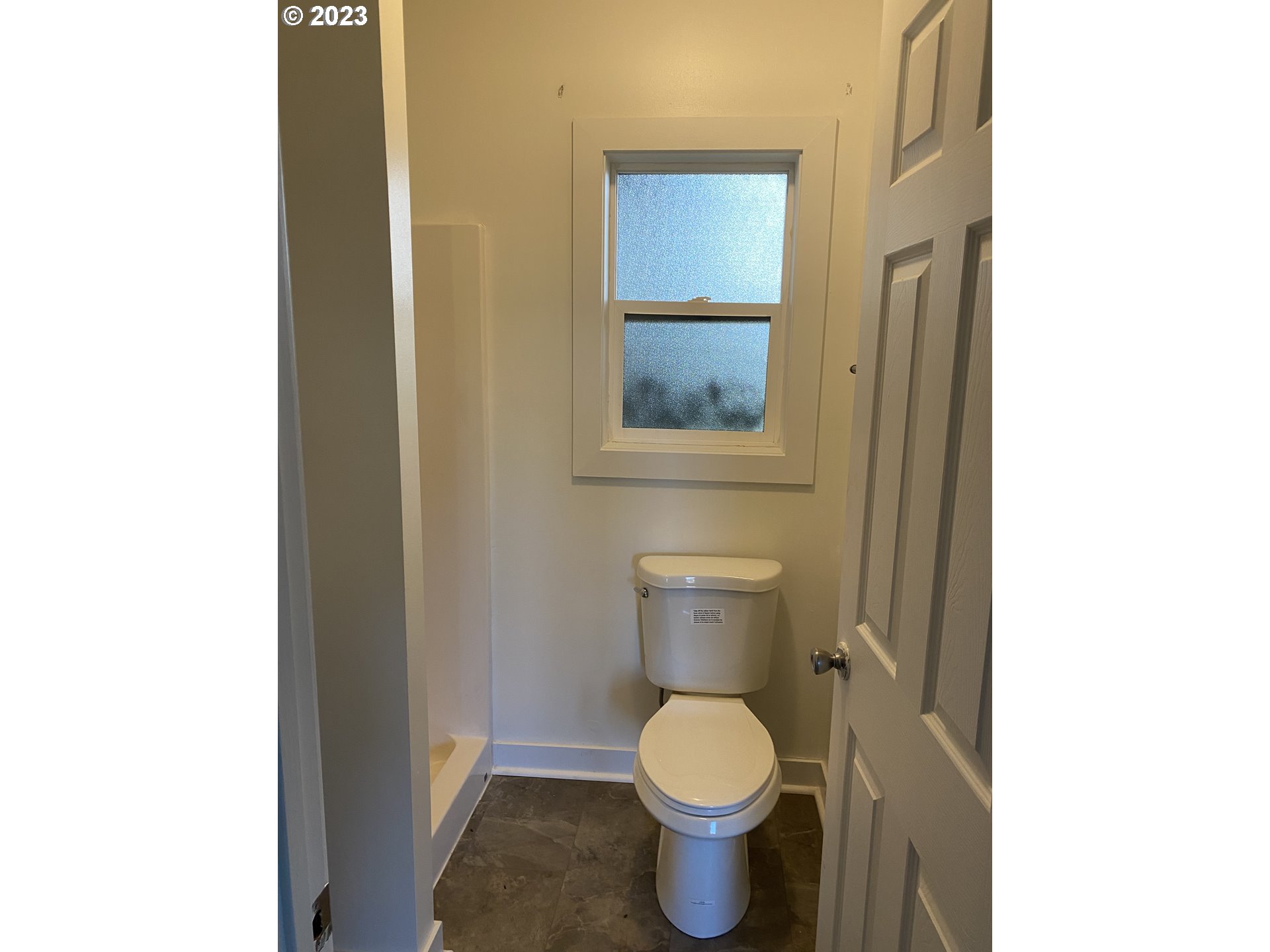 4645 Southeast Welch Road Gresham, OR 97080 - Photo 4 of 8 Gallery Image 4