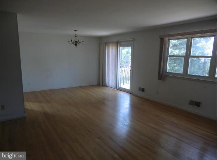 3806 Offutt Road Randallstown, MD 21133 - Photo 19 of 30 Living Room