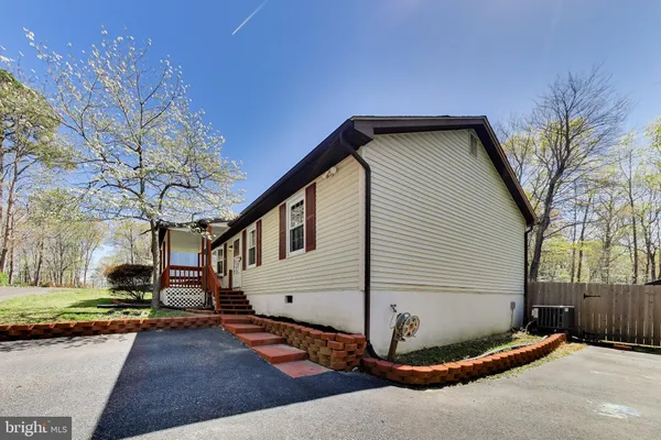$319,950 | 11832 Arrowhead Trail, Lusby, MD 20657