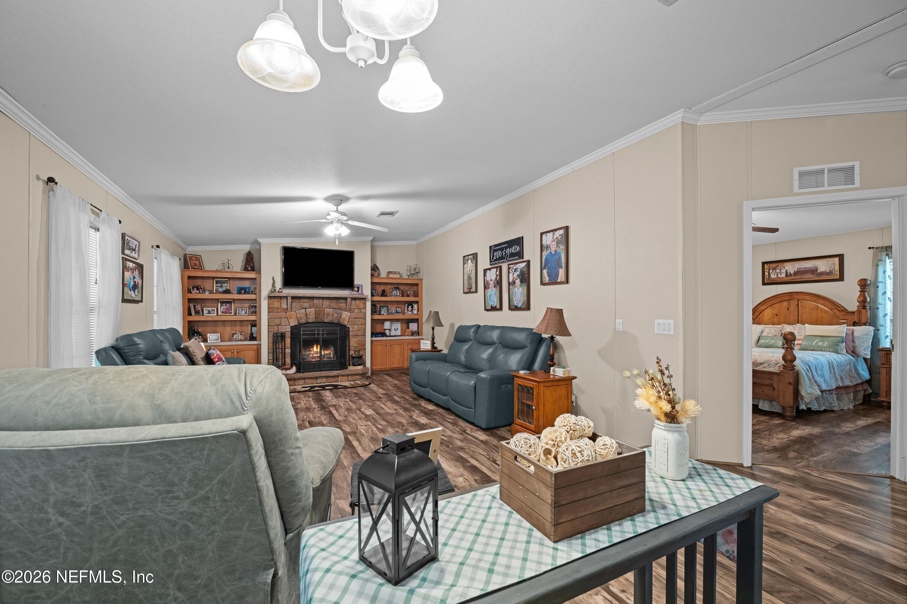 1300 Boyd Road Bryceville, FL 32009 - Photo 24 of 52 23 Living Room