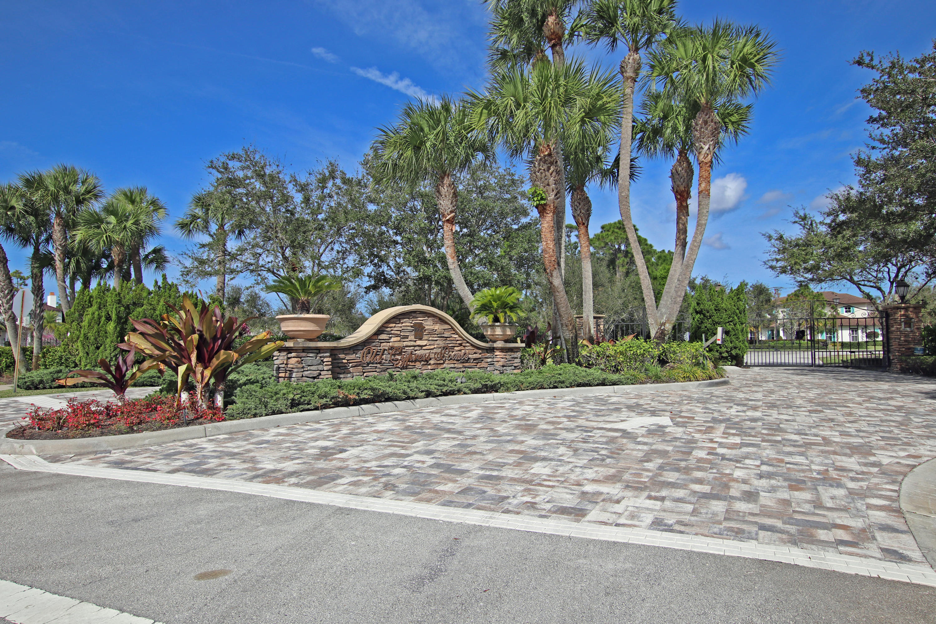 18635 Southeast St Augustine Way Tequesta, FL 33469 - Photo 6 of 7 Old Cypress Pointe