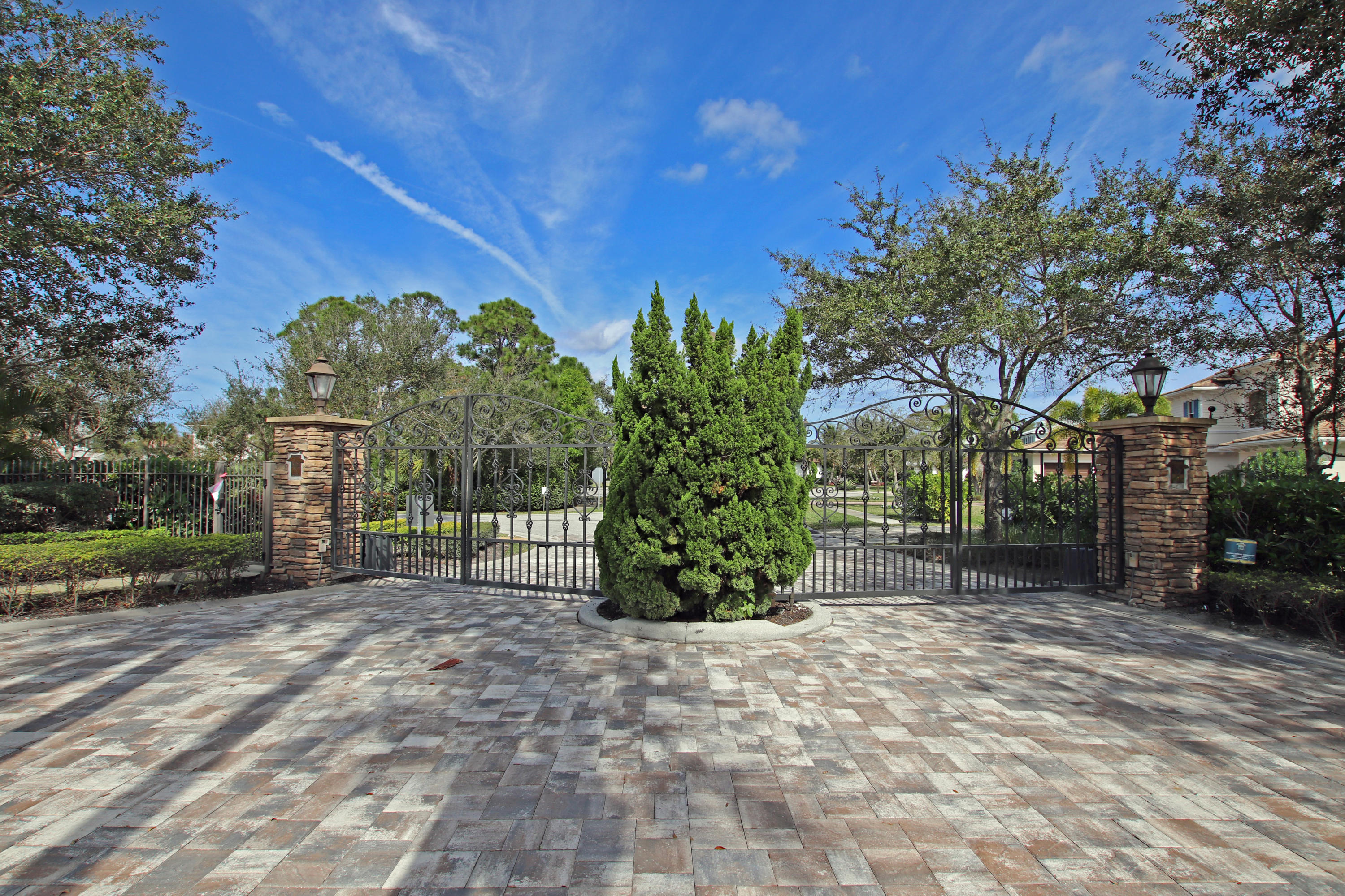 18635 Southeast St Augustine Way Tequesta, FL 33469 - Photo 7 of 7 Old Cypress Pointe