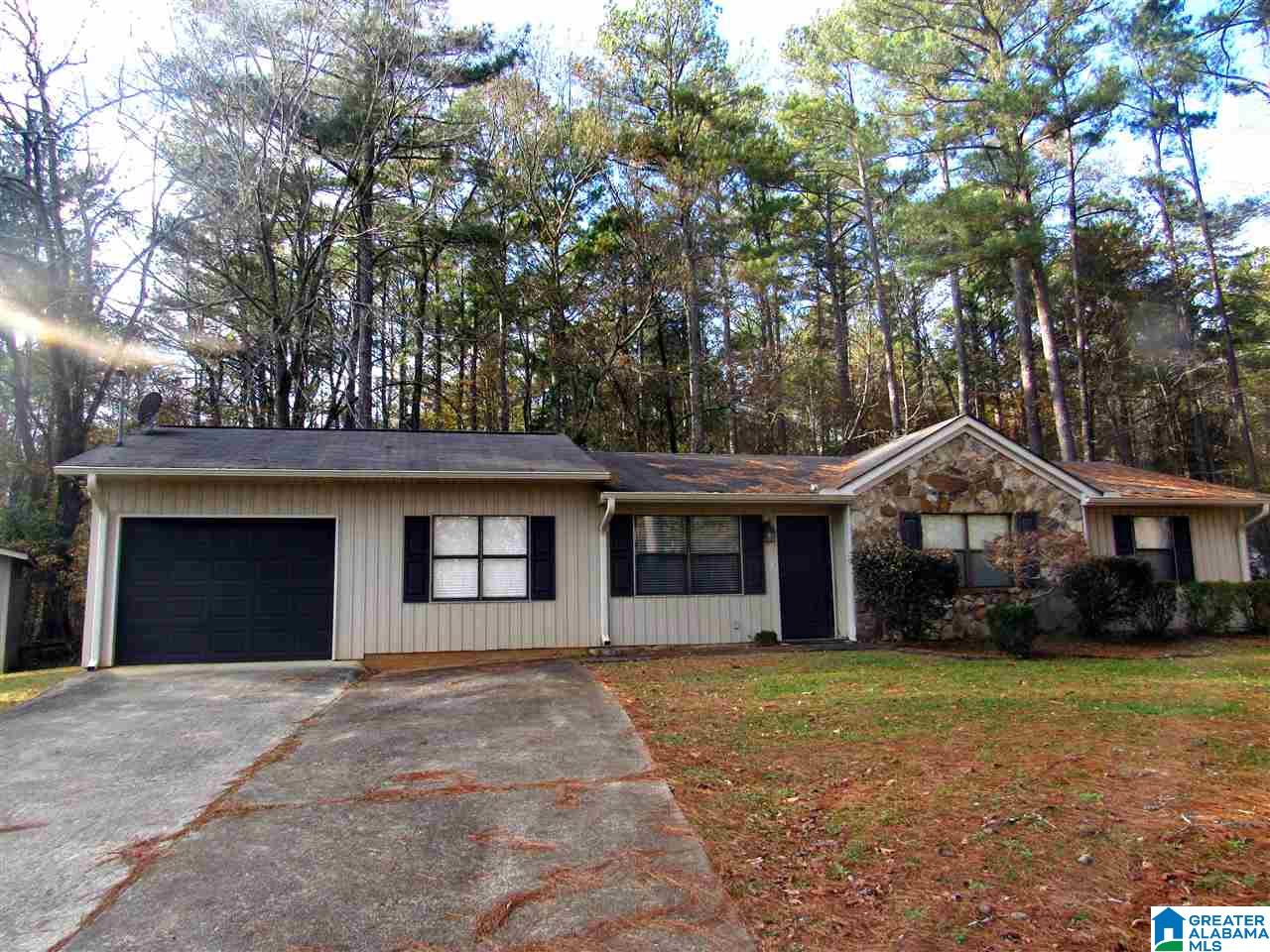 1507 Fillys Run Weaver, AL 36277 - Photo 1 of 5