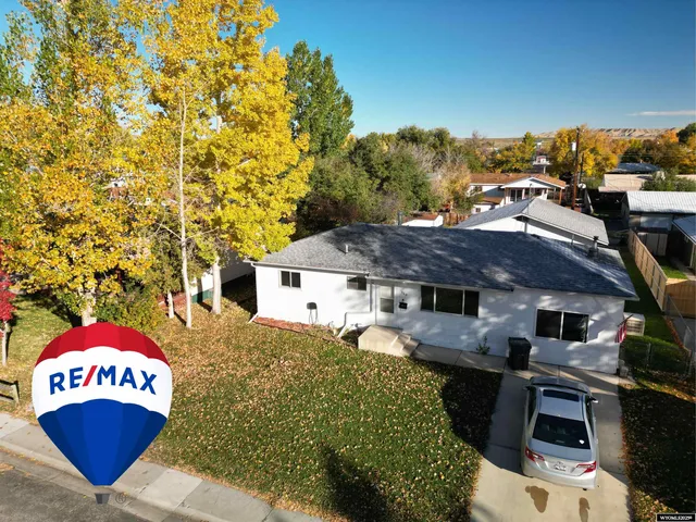 $345,000 | 960 Dabich Avenue, Lander, WY 82520