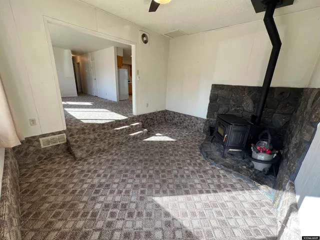 $345,000 | 960 Dabich Avenue, Lander, WY 82520