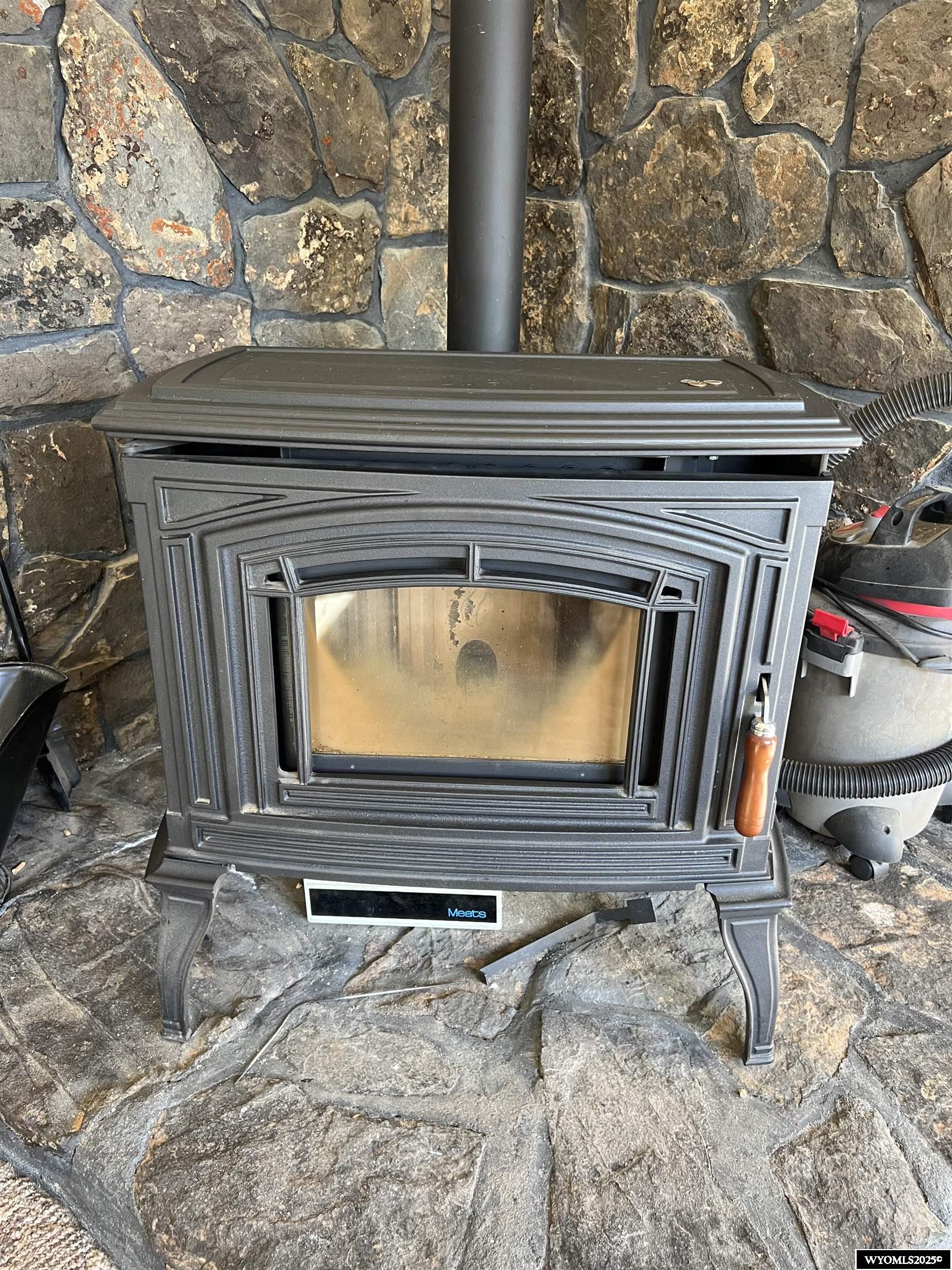 960 Dabich Avenue Lander, WY 82520 - Photo 14 of 50