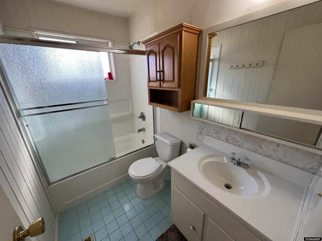 $345,000 | 960 Dabich Avenue, Lander, WY 82520