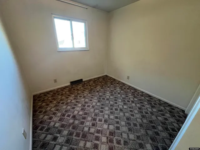 $345,000 | 960 Dabich Avenue, Lander, WY 82520