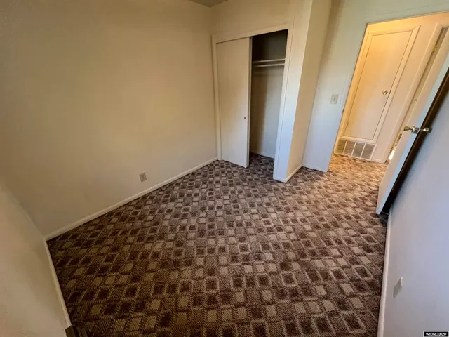 $345,000 | 960 Dabich Avenue, Lander, WY 82520