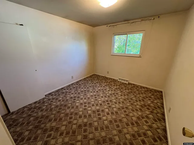 $345,000 | 960 Dabich Avenue, Lander, WY 82520