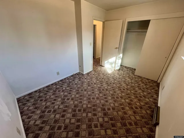 $345,000 | 960 Dabich Avenue, Lander, WY 82520