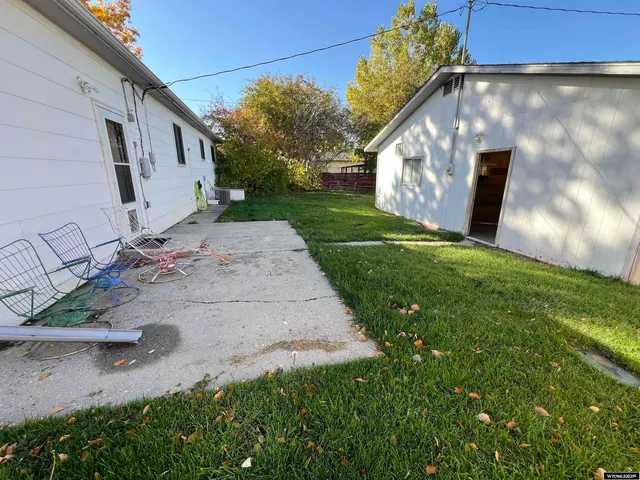 $345,000 | 960 Dabich Avenue, Lander, WY 82520