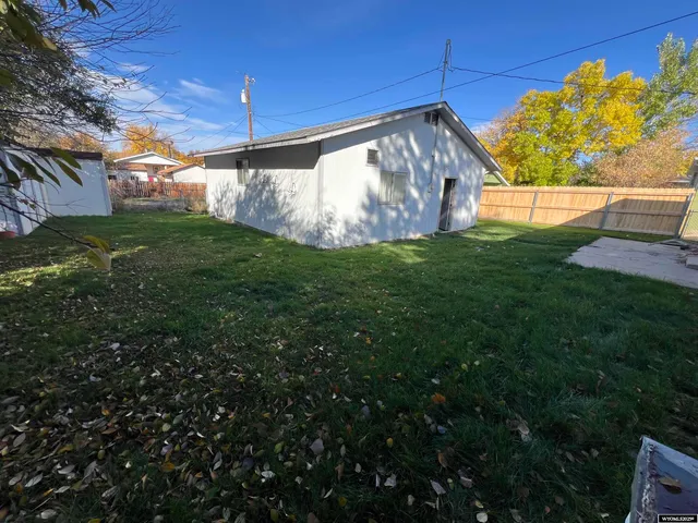 $345,000 | 960 Dabich Avenue, Lander, WY 82520