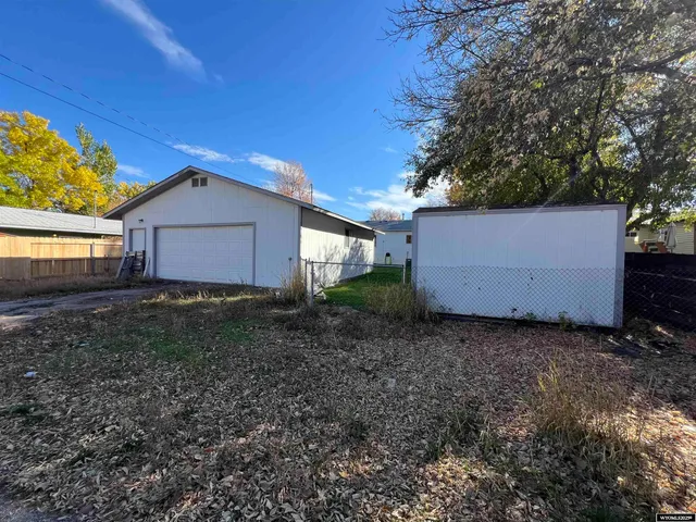 $345,000 | 960 Dabich Avenue, Lander, WY 82520
