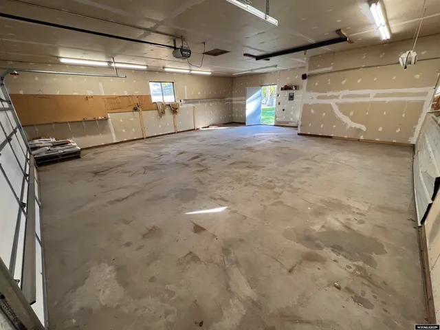 $345,000 | 960 Dabich Avenue, Lander, WY 82520