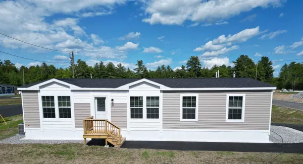 $249,900 | 2 Wentworth Avenue, Tilton, NH 03276