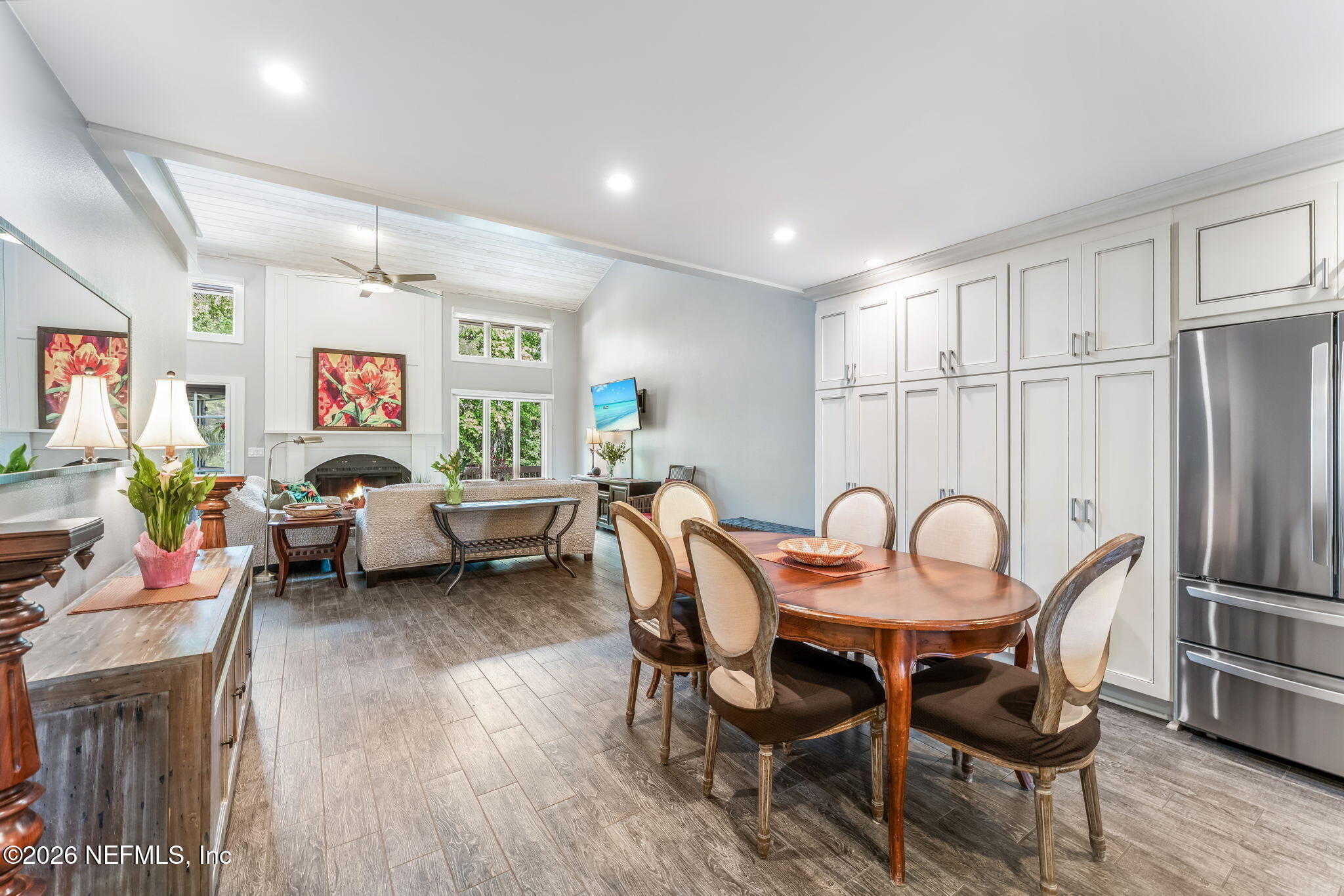 70 Fishermans Cove Road Ponte Vedra Beach, FL 32082 - Photo 14 of 60 a view of a a dining room with furniture window and wooden floor