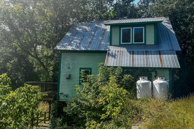 $150,000 | 170 School Street, Plainfield, VT 05667