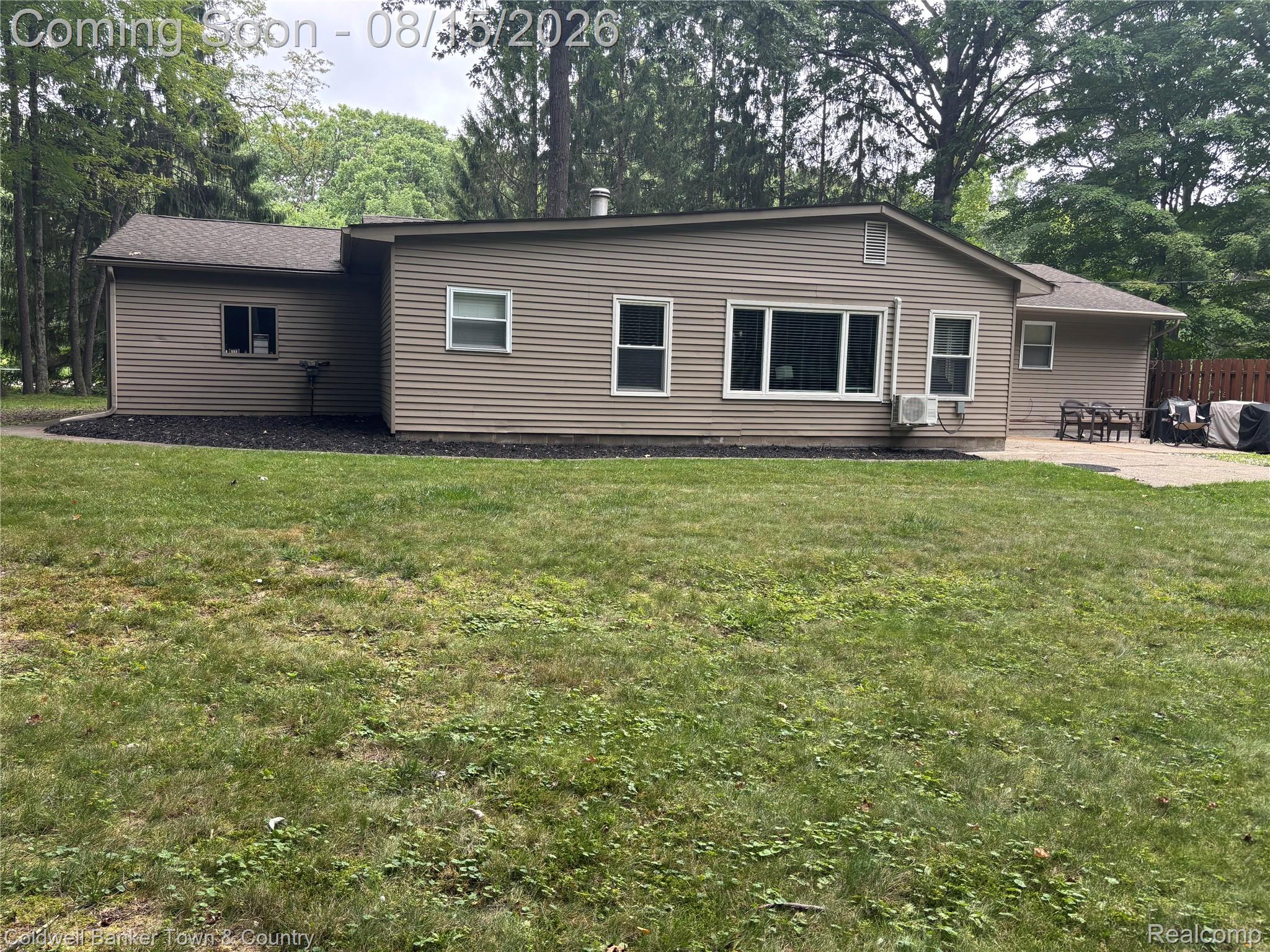 5444 Golf Club Road Howell, MI 48843 - Photo 26 of 29 IMG_8652.jpeg