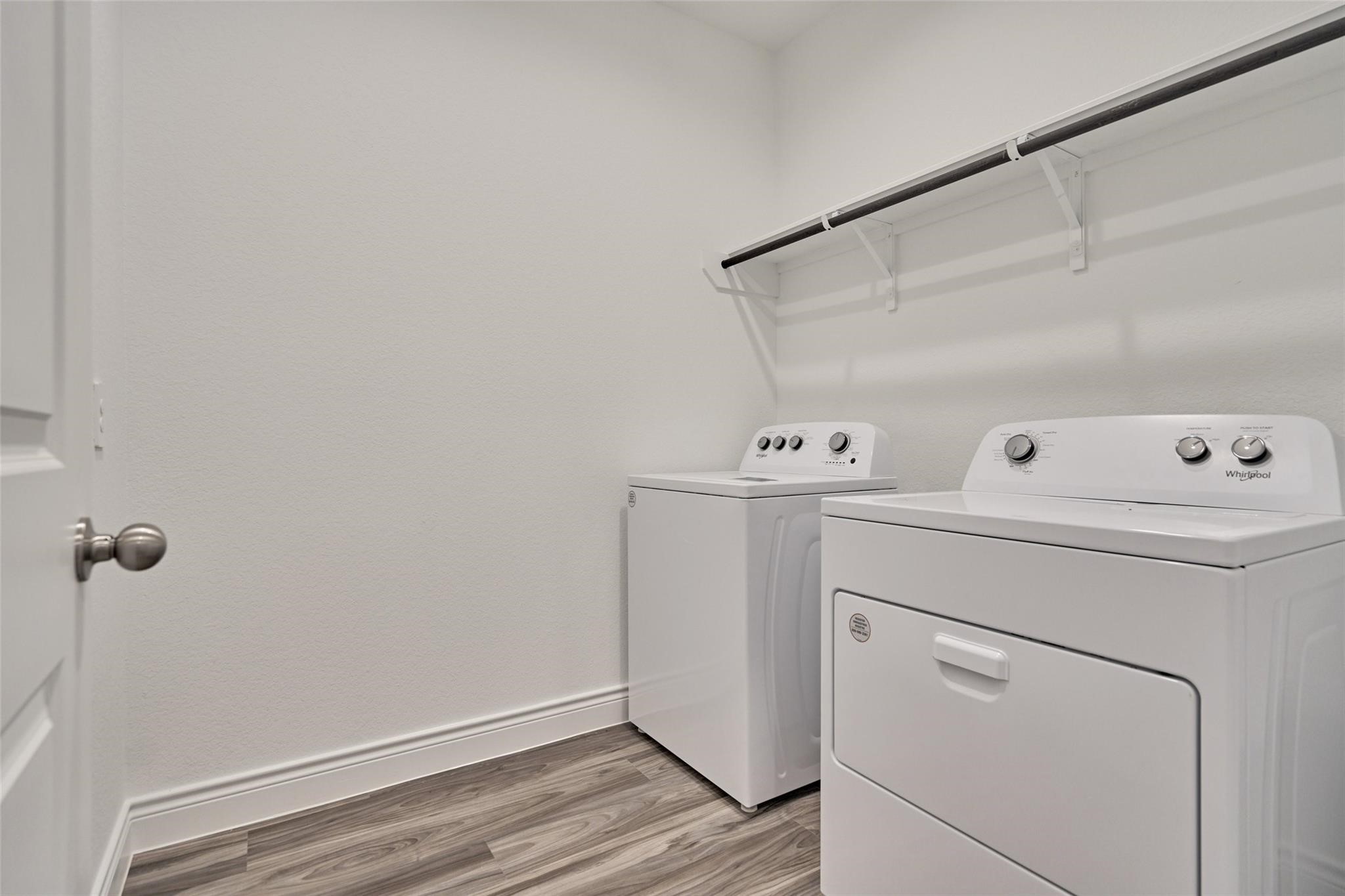 981 Youth Water Road Montgomery, TX 77316 - Photo 13 of 43 a utility room with dryer and washer