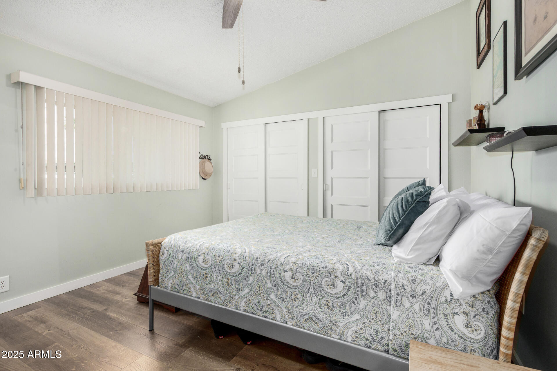 6700 East Thomas Road, Unit 71 Scottsdale, AZ 85251 - Photo 21 of 45 a bedroom with a bed and a window