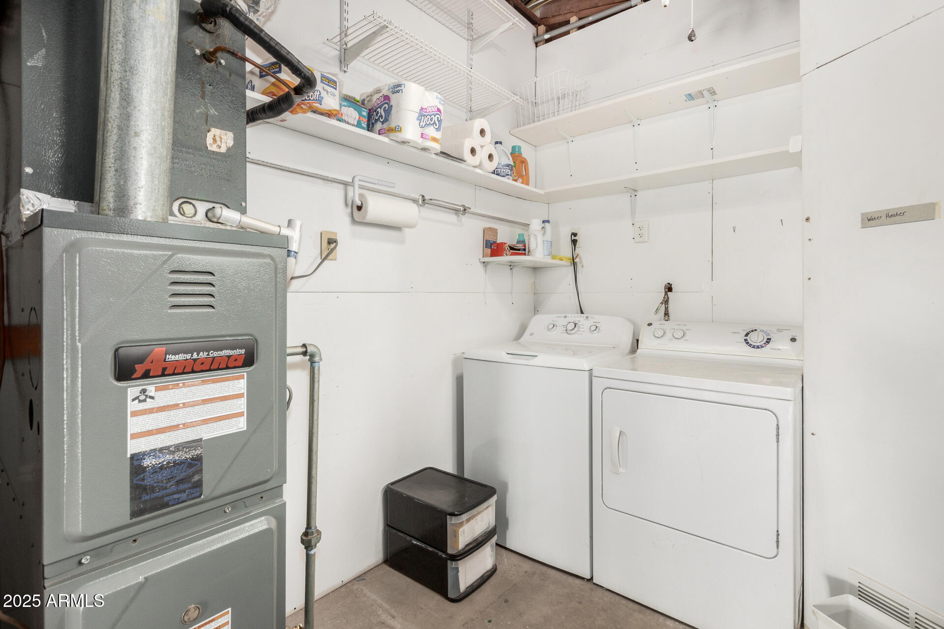 6700 East Thomas Road, Unit 71 Scottsdale, AZ 85251 - Photo 31 of 45 a utility room with dryer and washer