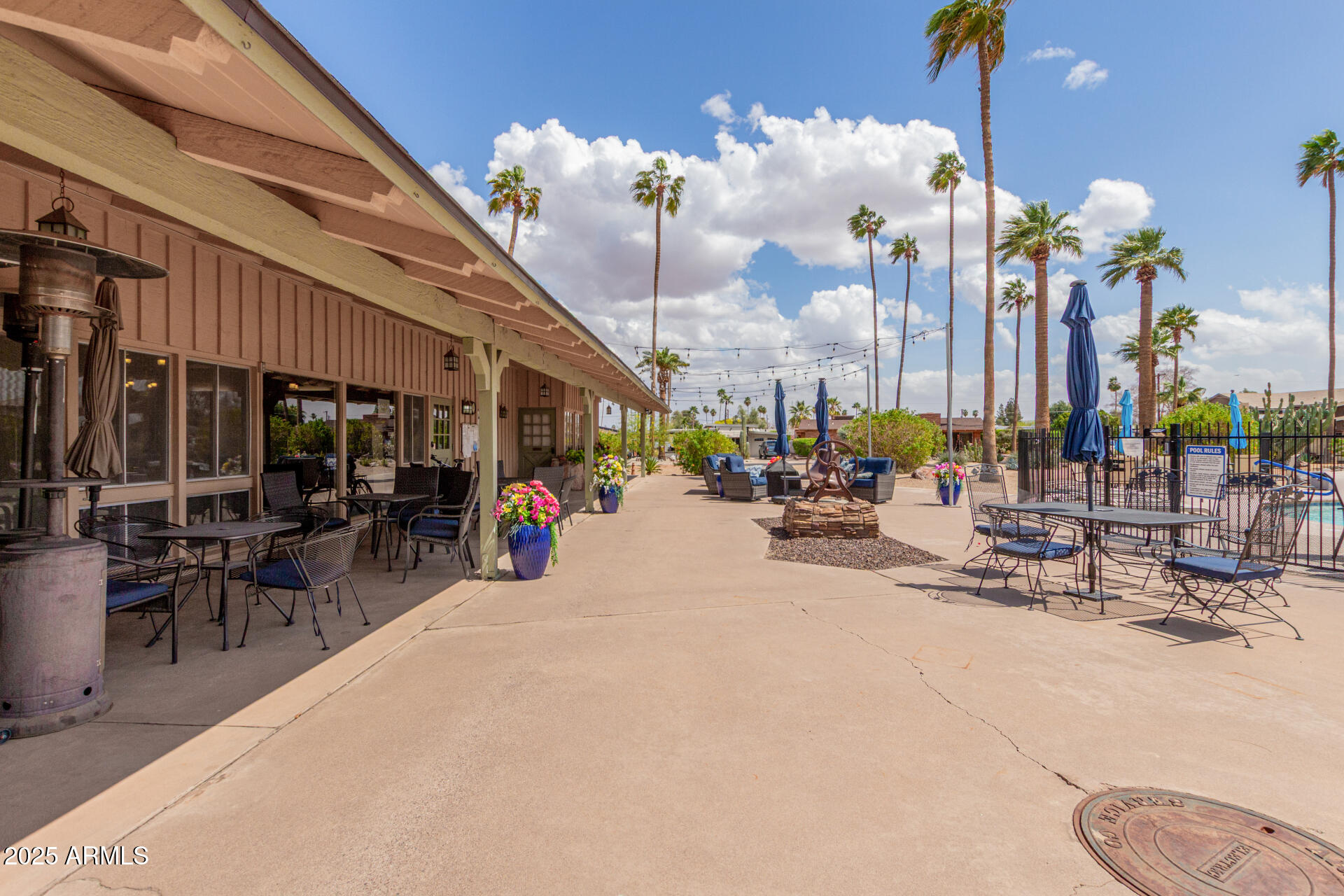 6700 East Thomas Road, Unit 71 Scottsdale, AZ 85251 - Photo 43 of 45 a view of water fountain in front of building