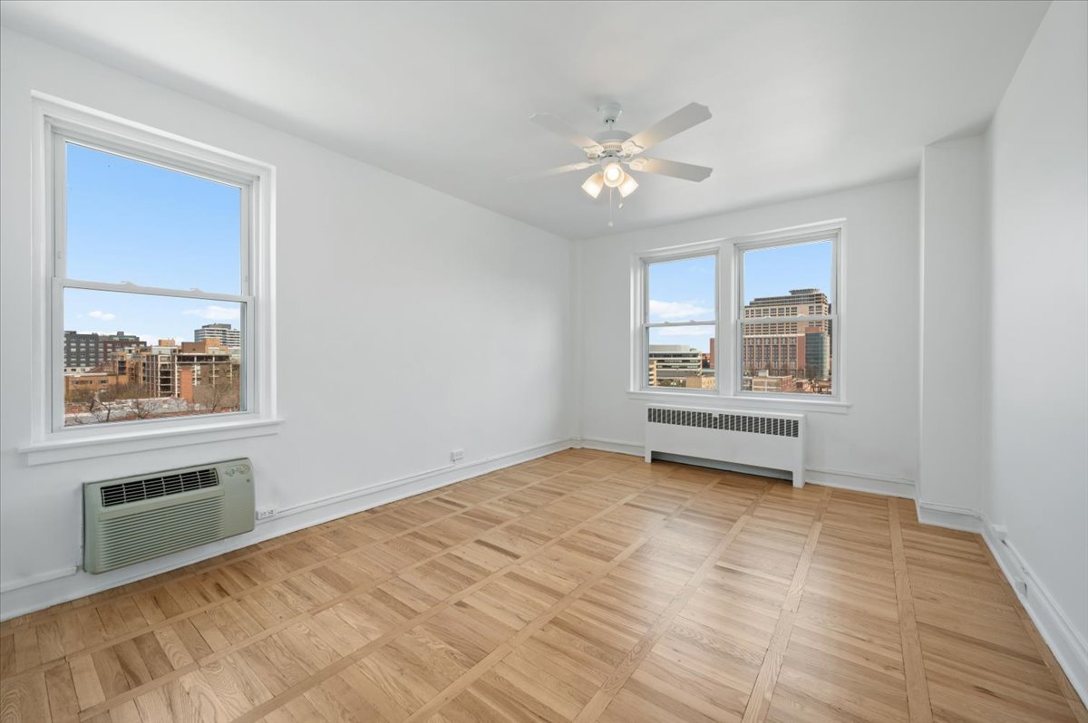 1585 Ridge Avenue, Unit 705 Evanston, IL 60201 - Photo 18 of 26