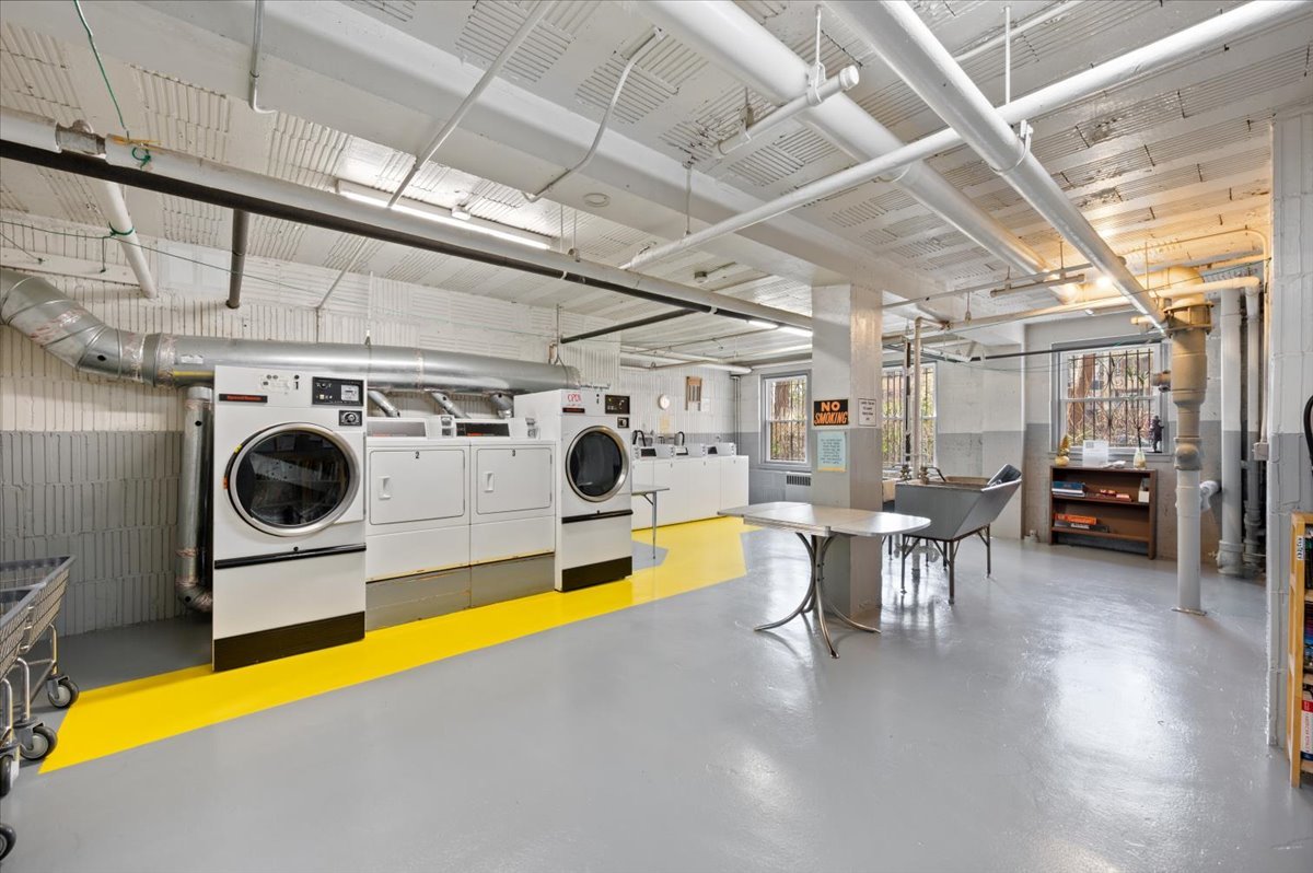 1585 Ridge Avenue, Unit 705 Evanston, IL 60201 - Photo 24 of 26