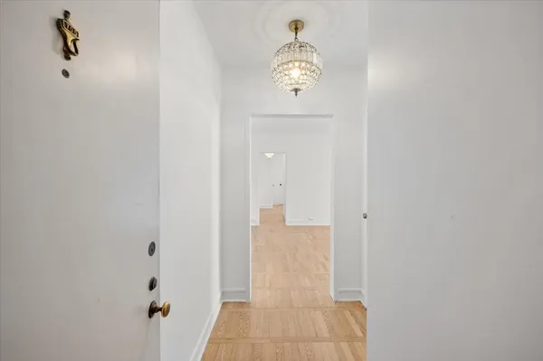 $219,000 | 1585 Ridge Avenue, Unit 705, Evanston, IL 60201