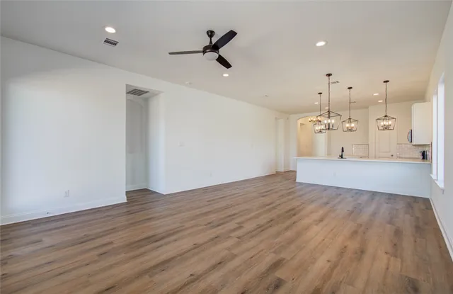 $2,400 | 1248 Road 5802 Cleveland Tx 77327, Cleveland, TX 77327