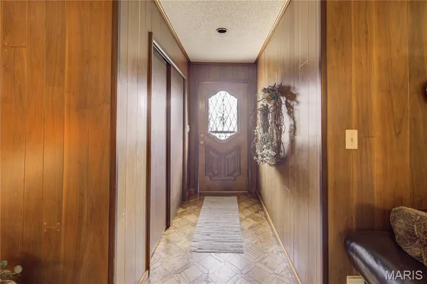$325,000 | 307 Circle Drive, Sikeston, MO 63801