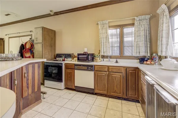 $325,000 | 307 Circle Drive, Sikeston, MO 63801