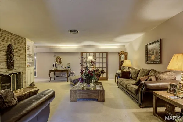 $325,000 | 307 Circle Drive, Sikeston, MO 63801