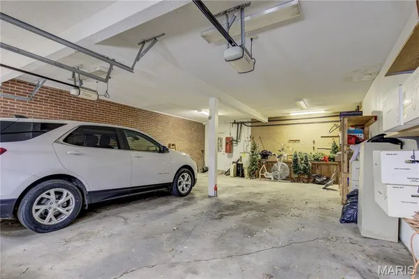 $325,000 | 307 Circle Drive, Sikeston, MO 63801