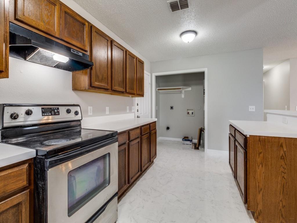 2621 Choice Street Dallas, TX 75215 - Photo 11 of 25
