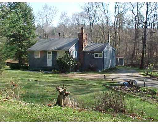 365 Cottage Road Clinton, PA 15026 - Photo 1 of 2 Exterior Front.