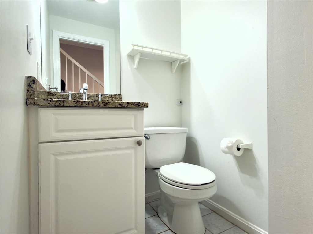 16 Jericho Road, Unit 16 Weston, MA 02493 - Photo 9 of 12 Gallery Image 9