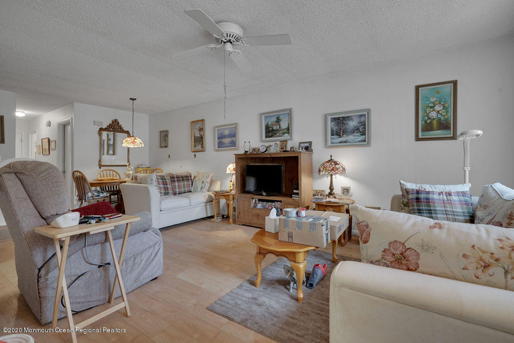 13 B Walnut Road, Unit 16B Manahawkin, NJ 08050 - Photo 8 of 26 011_dsc09541