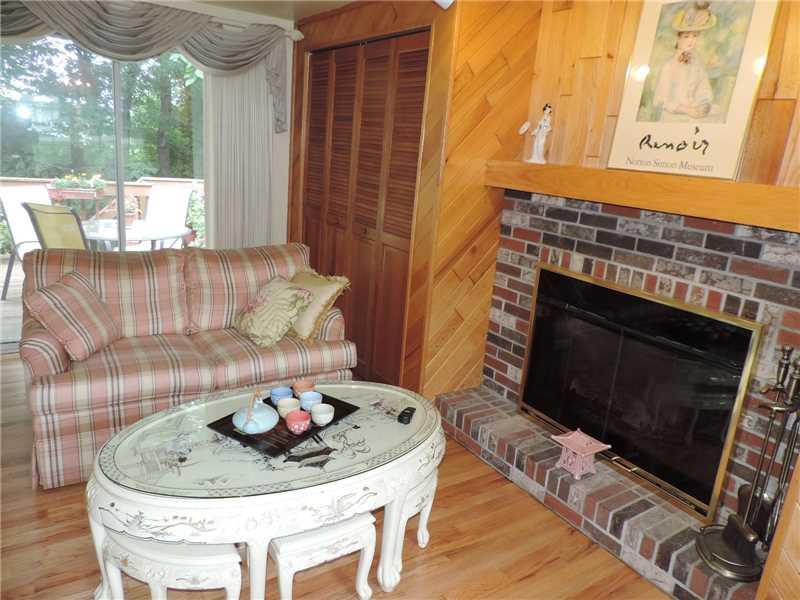 156 Ridgewood Road Pittsburgh, PA 15237 - Photo 14 of 25 Family Room.