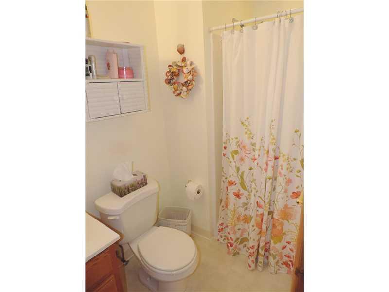 156 Ridgewood Road Pittsburgh, PA 15237 - Photo 19 of 25 Master Bath/Spa.