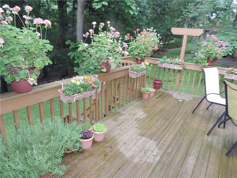 156 Ridgewood Road Pittsburgh, PA 15237 - Photo 25 of 25 Patio/Deck.
