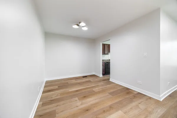 $219,900 | 435 Sandpiper Court, Unit A, Aurora, IL 60504