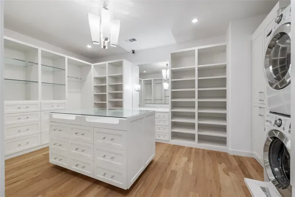 $3,100,000 | 3621 Peregrine Falcon Drive, Austin, TX 78746