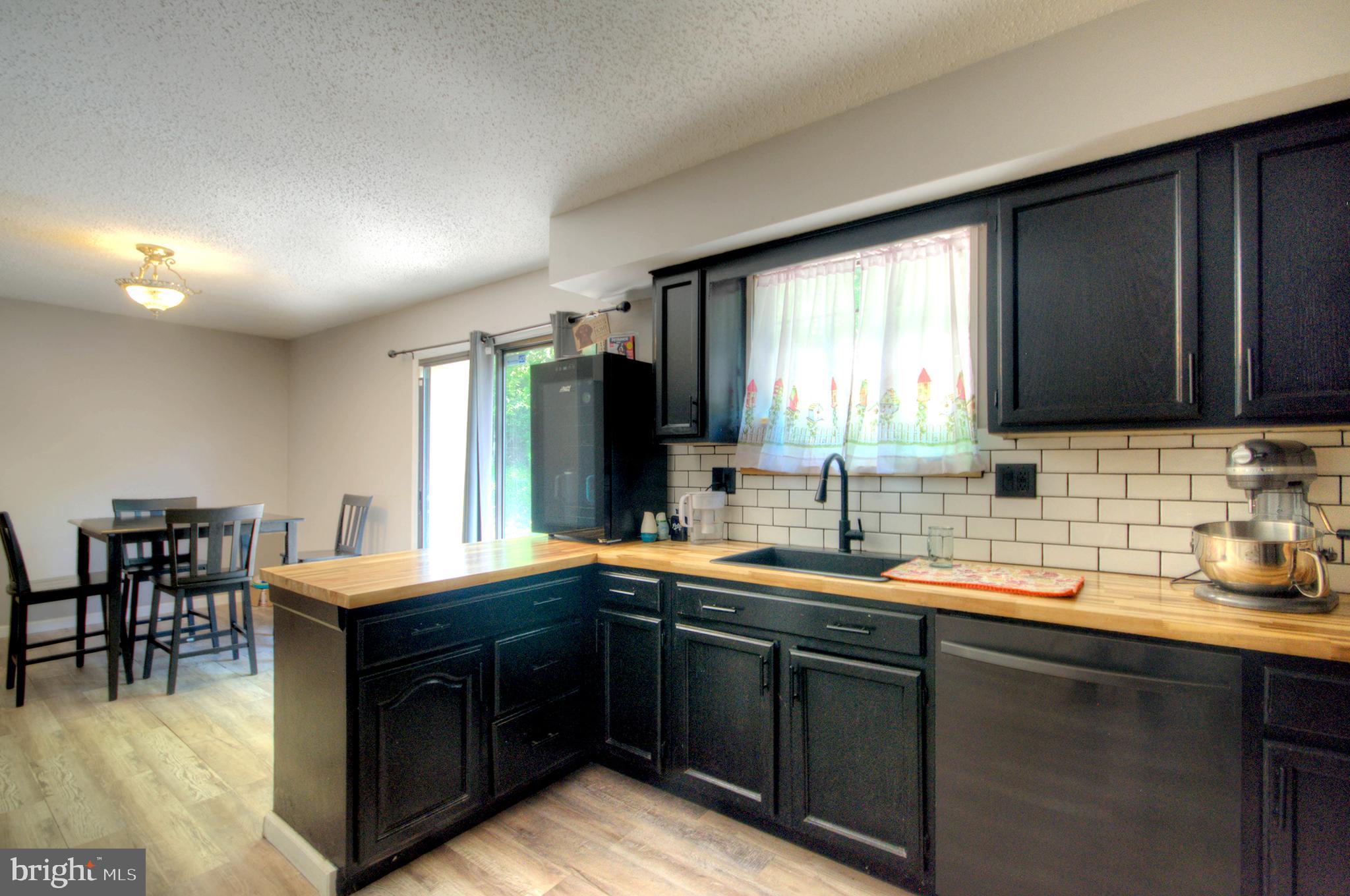 14 Blue Jay Drive Clementon, NJ 08021 - Photo 11 of 14