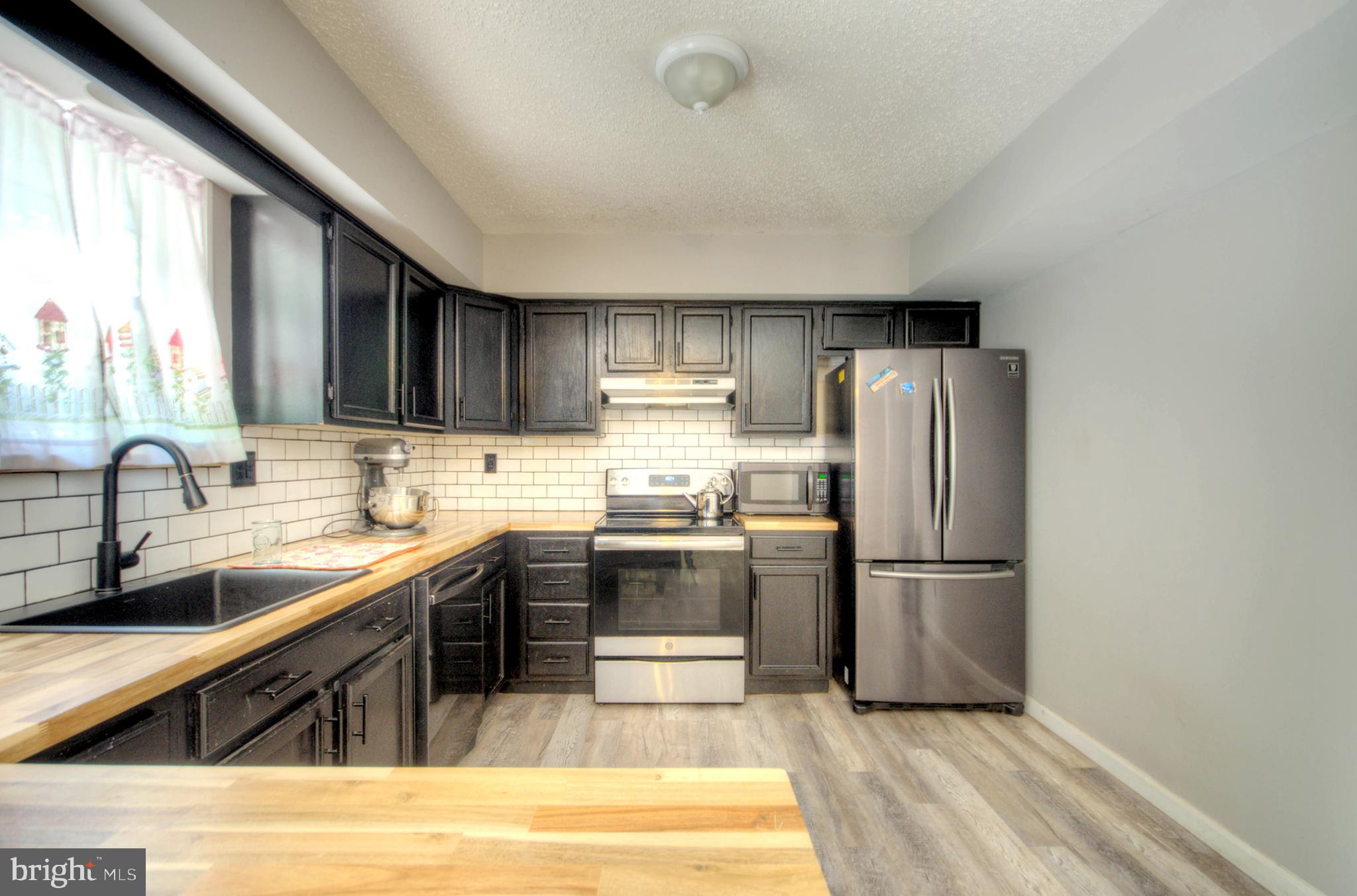 14 Blue Jay Drive Clementon, NJ 08021 - Photo 7 of 14