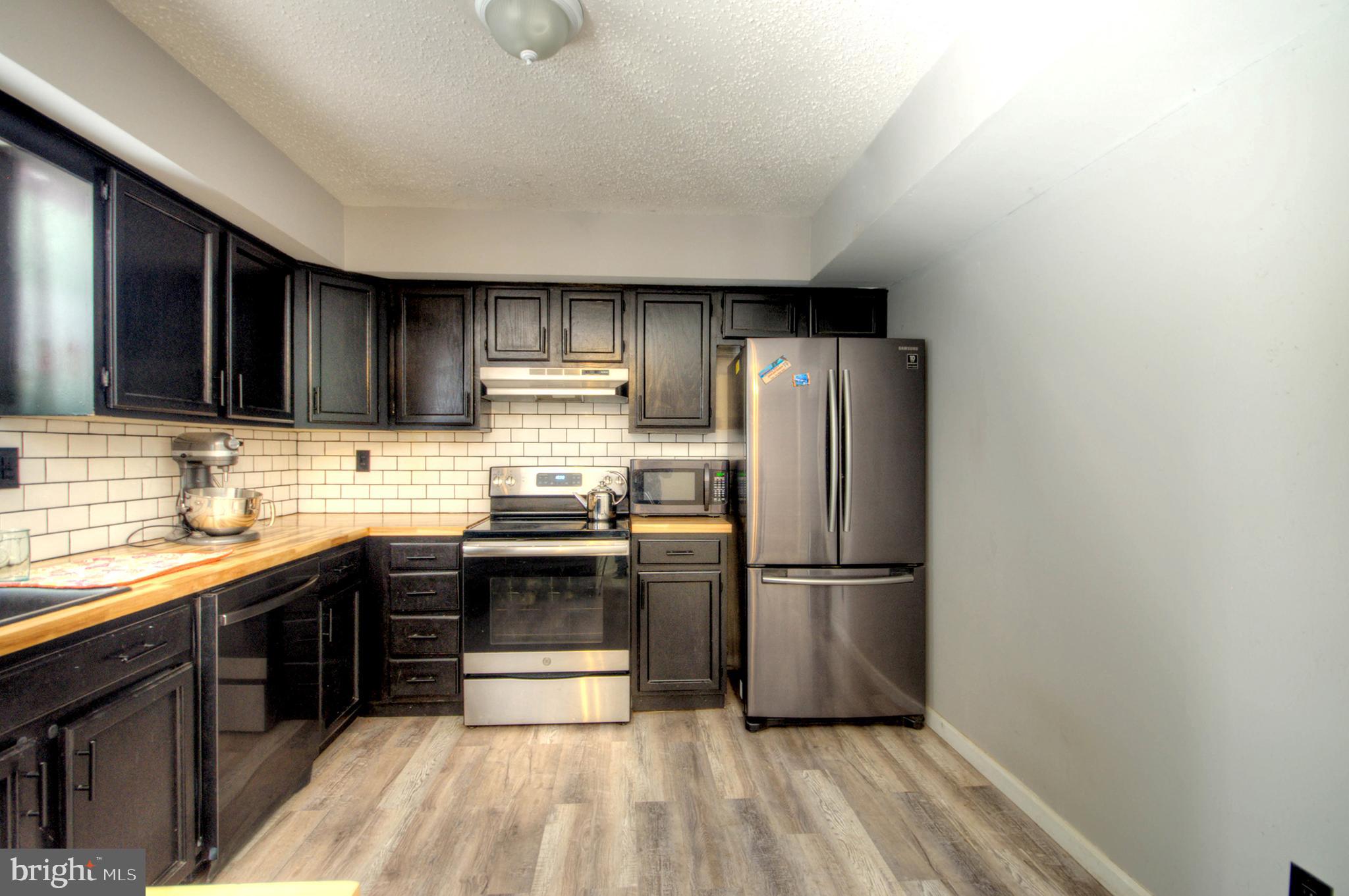 14 Blue Jay Drive Clementon, NJ 08021 - Photo 8 of 14