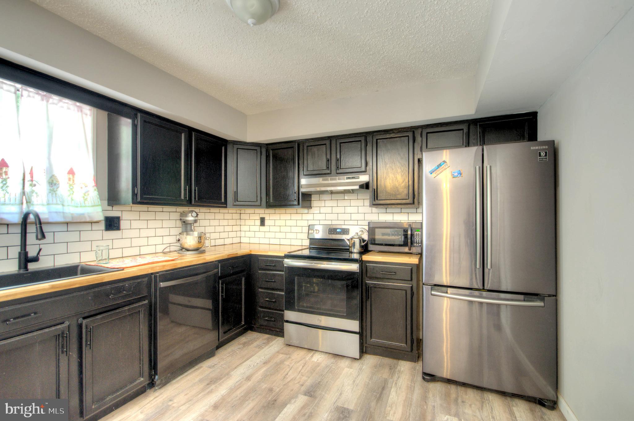 14 Blue Jay Drive Clementon, NJ 08021 - Photo 9 of 14