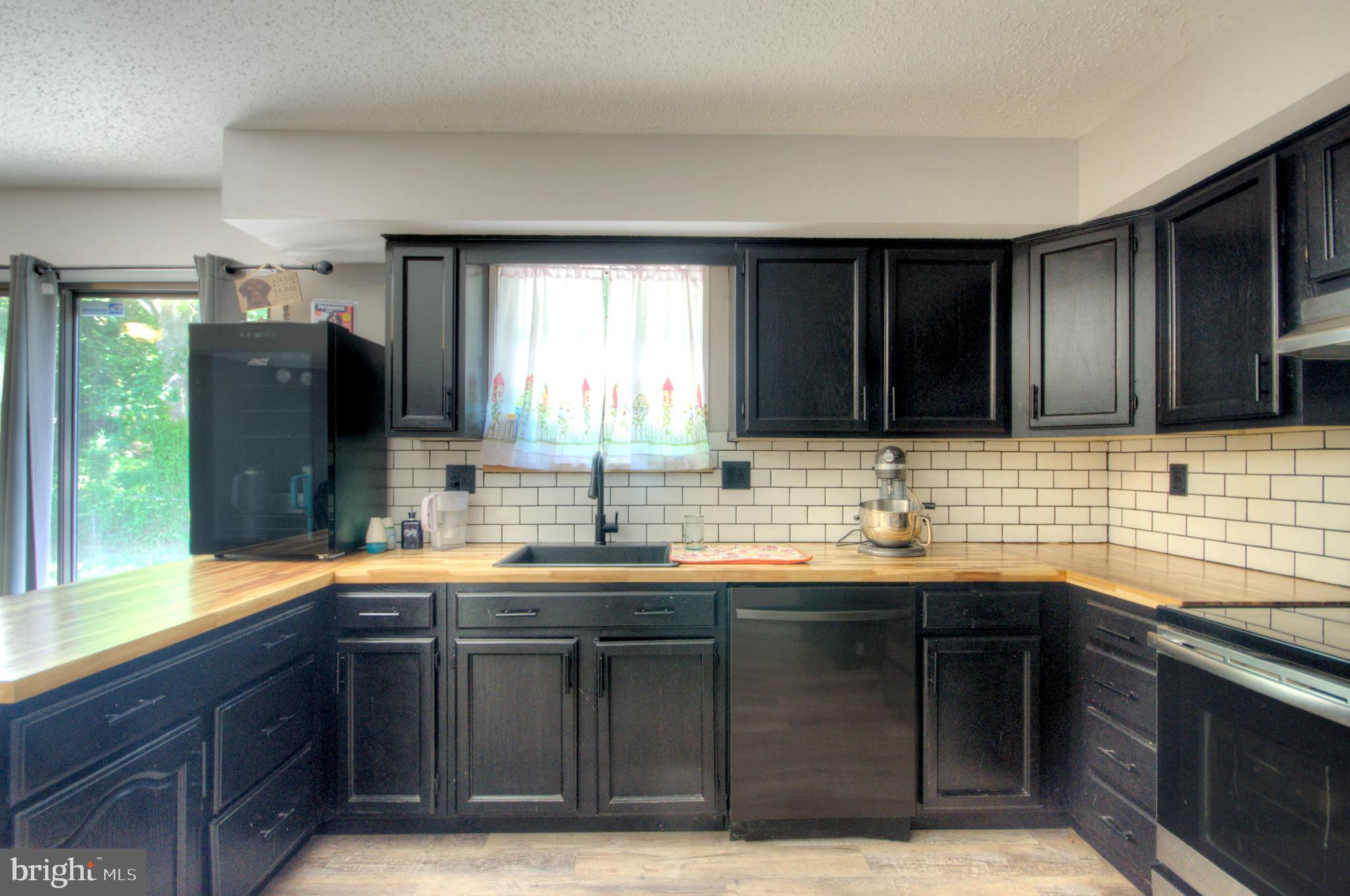 14 Blue Jay Drive Clementon, NJ 08021 - Photo 10 of 14